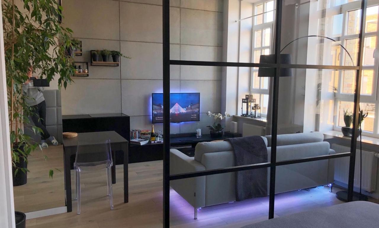 Neon Loft Bukowskiego